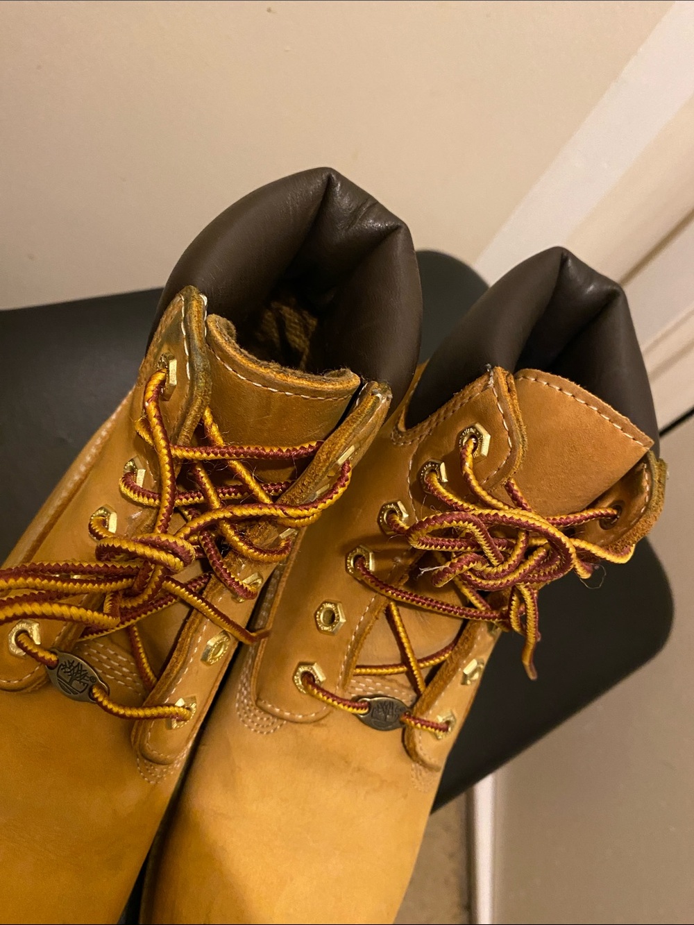 Timberland Classic Premium 6-Inch Waterproof Boot in wheat nubuck, SZ 8 - Picture 8 of 8